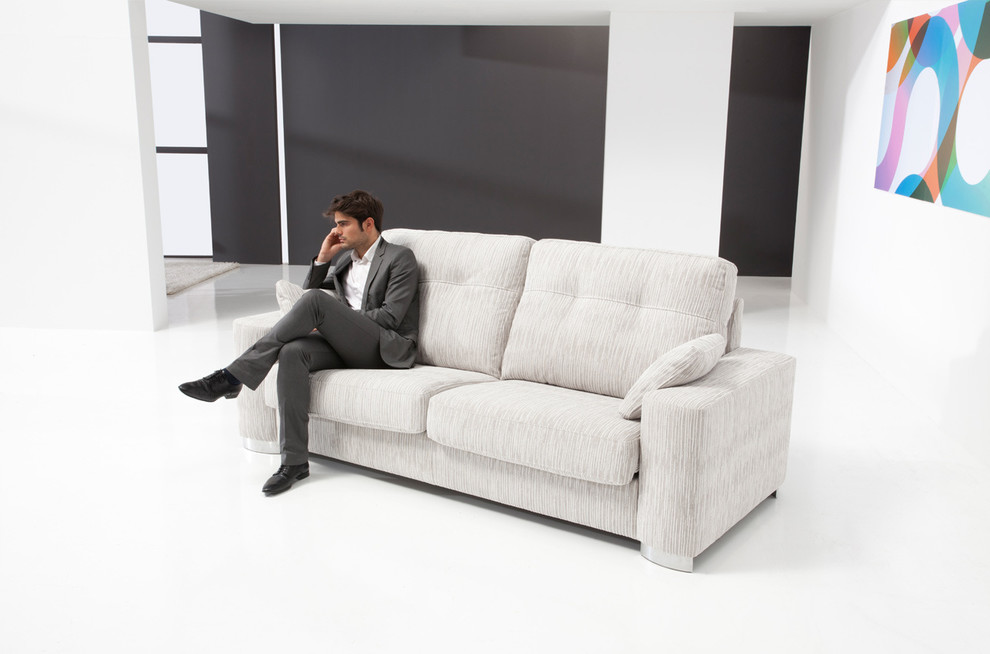Alfred Modern Sectional Sofa by Famaliving California Modern Family