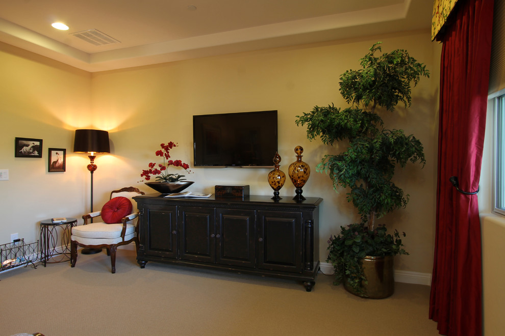Example of a classic family room design in Las Vegas