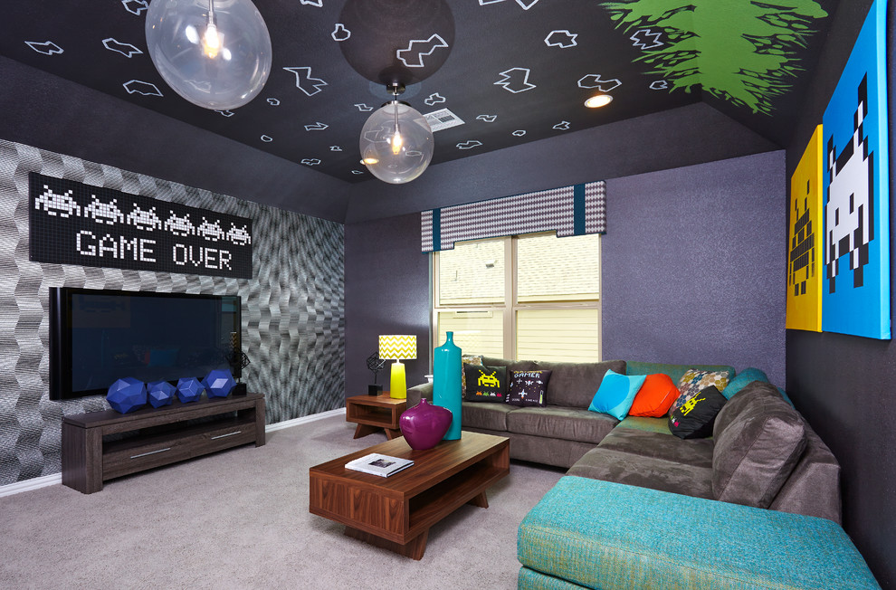 Идея дизайна: большая изолированная комната для игр в стиле неоклассика (современная классика) с серыми стенами, ковровым покрытием, телевизором на стене и ковром на полу без камина