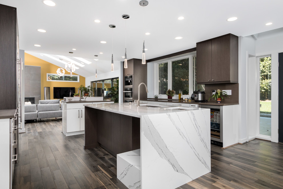 Kitchen - large contemporary medium tone wood floor and gray floor kitchen idea in Seattle