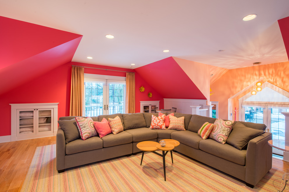 Diseño de sala de estar tipo loft ecléctica con paredes rosas