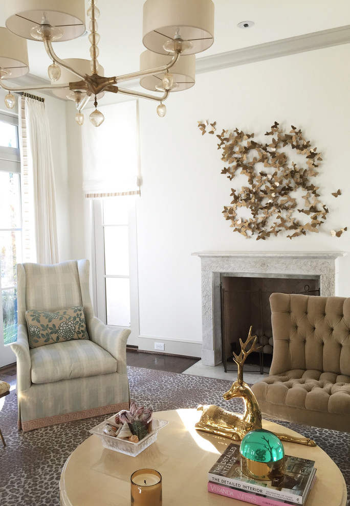Family room - transitional family room idea in Dallas