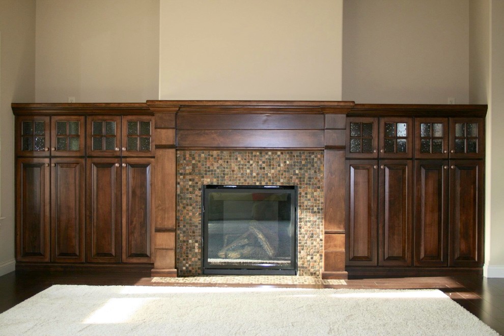 Inspiration for a craftsman family room remodel in Chicago