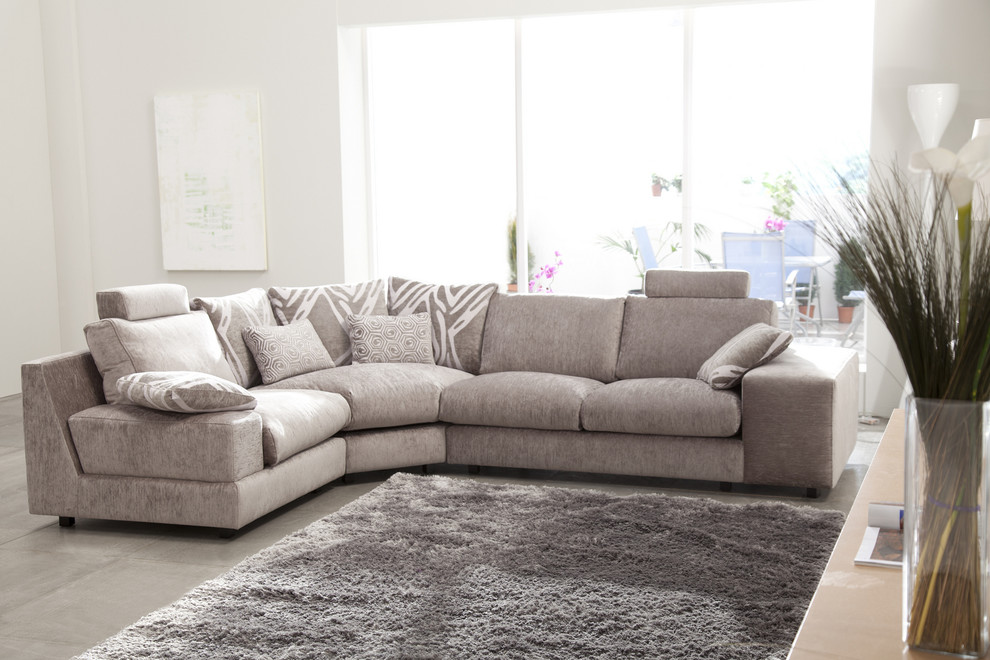 Calisto Modular Sectional Sofa by Famaliving California Modern