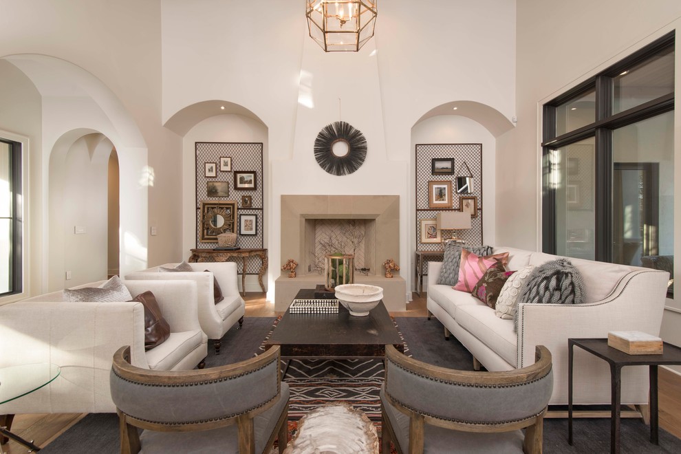 Tuscan living room photo in Austin