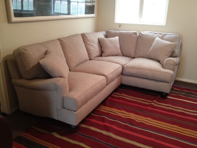 Cassie Style Traditional English Roll Arm Custom Sectional Sofa Clásico Sala De Estar Los Ángeles Monarch Sofas - Traditional Style Sectional Sofa Cassie Style Traditional English Roll Arm Custom Sectional Sofa Clásico Sala De Estar Los Ángeles Monarch Sofas - Traditional Style Sectional Sofa