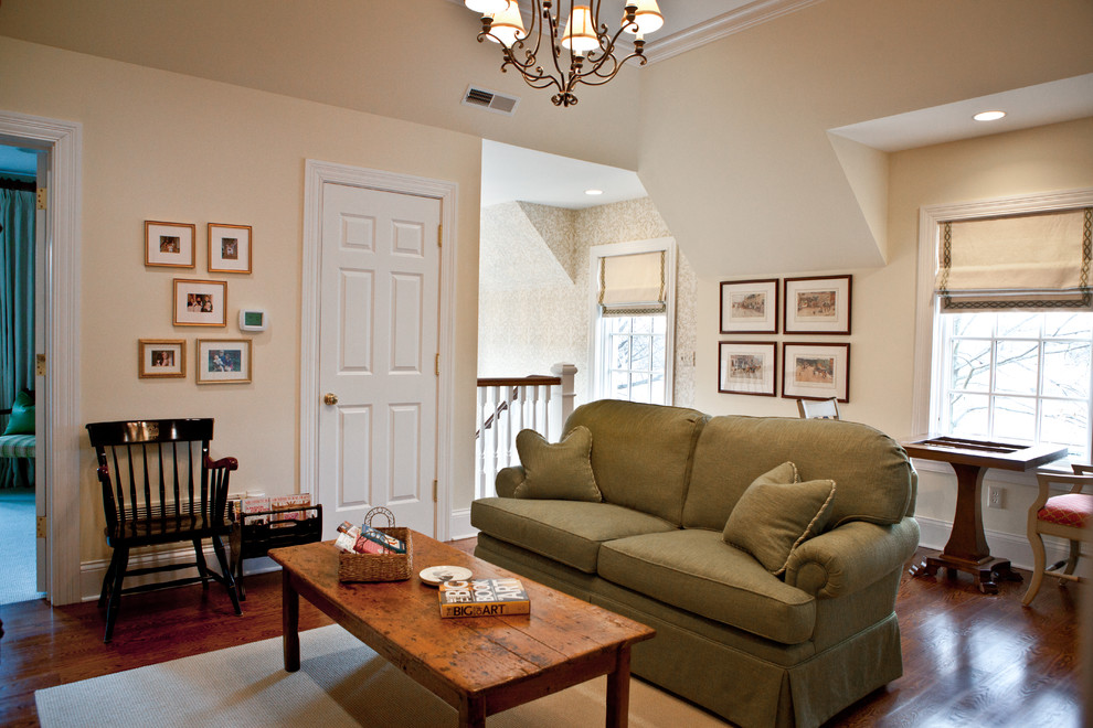 Family room - traditional family room idea in St Louis