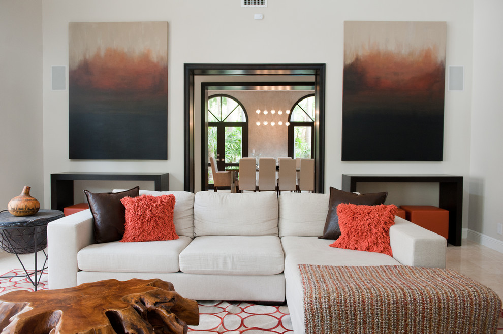 Diseño de sala de estar actual con paredes beige