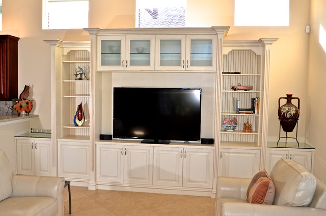 Traditional entertainment center discount