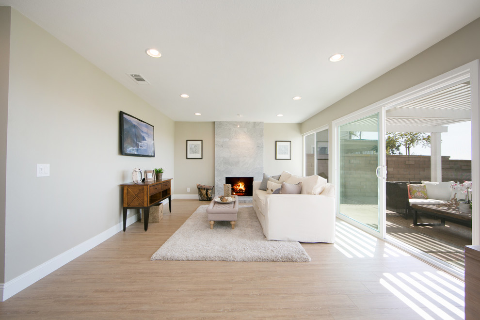 Design ideas for a traditional games room in Orange County.