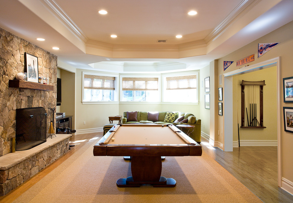 Design ideas for a classic games room in Other.