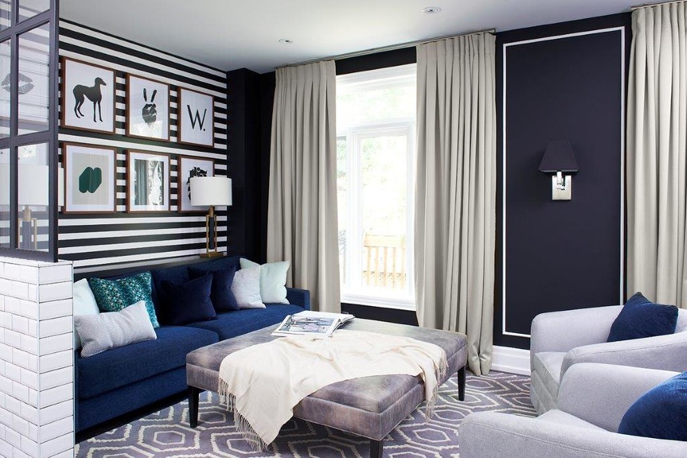 Imagen de sala de estar contemporánea con paredes multicolor