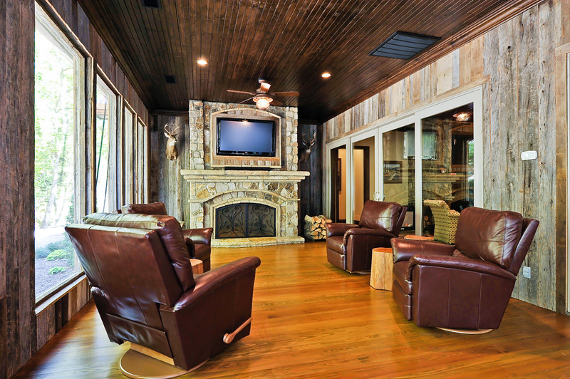 Inspiration for a rustic games room in Nashville.