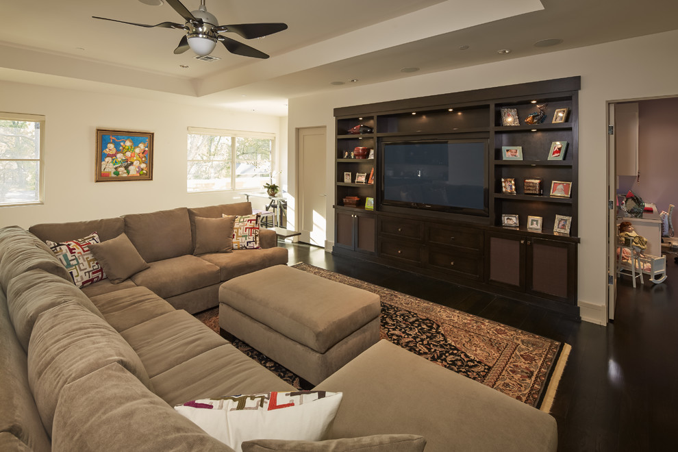 Design ideas for a contemporary games room in Houston.