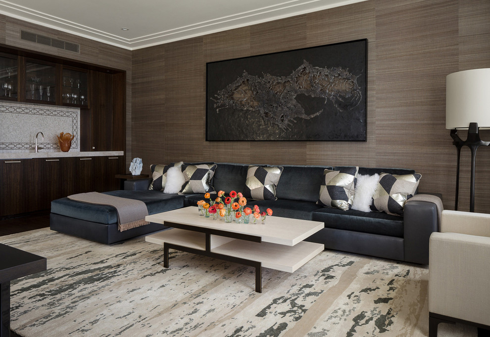 Idée de décoration pour une salle de séjour design avec un bar de salon, un mur marron et moquette.