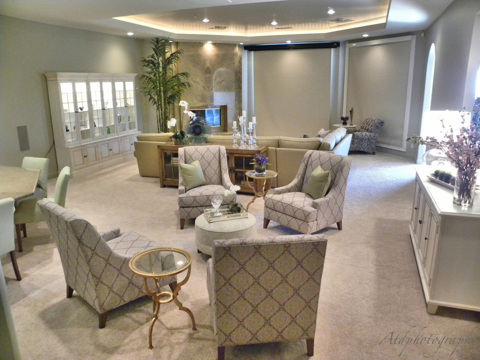 Family room - traditional family room idea in San Diego