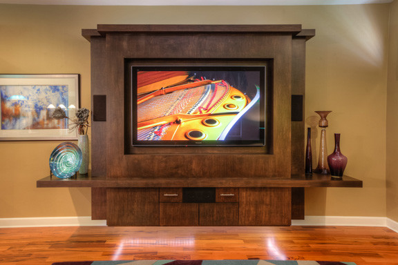 This is an example of a contemporary games room in Orlando.