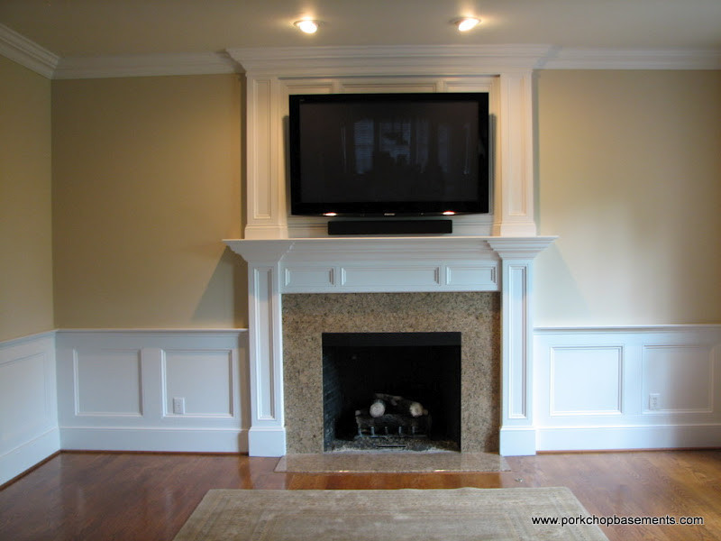 Family room - traditional family room idea in Columbus