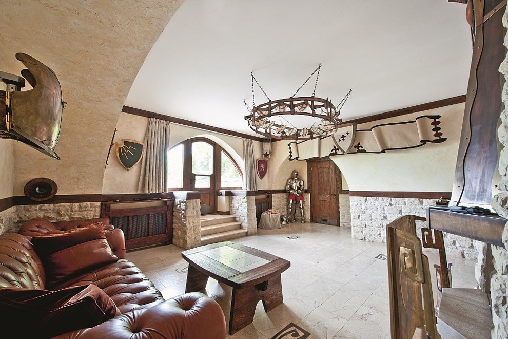 Пример оригинального дизайна: гостиная комната в стиле фьюжн с бежевыми стенами