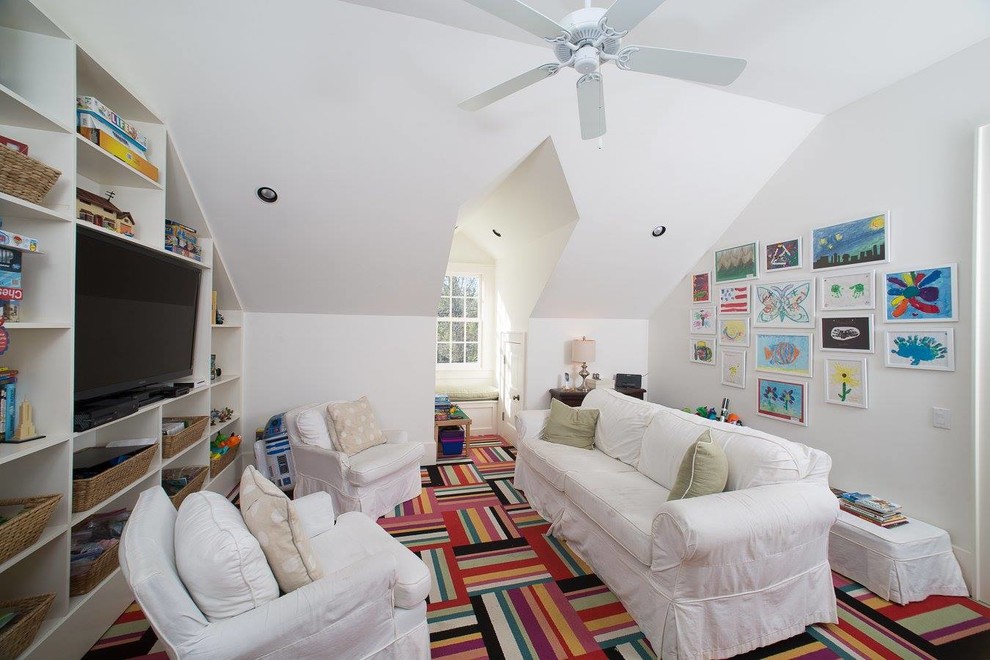 Diseño de sala de estar cerrada bohemia de tamaño medio con paredes blancas, moqueta y suelo multicolor