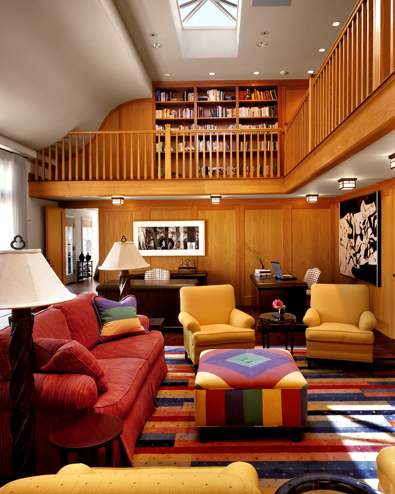 Idee per un soggiorno classico con libreria, nessun camino e nessuna TV