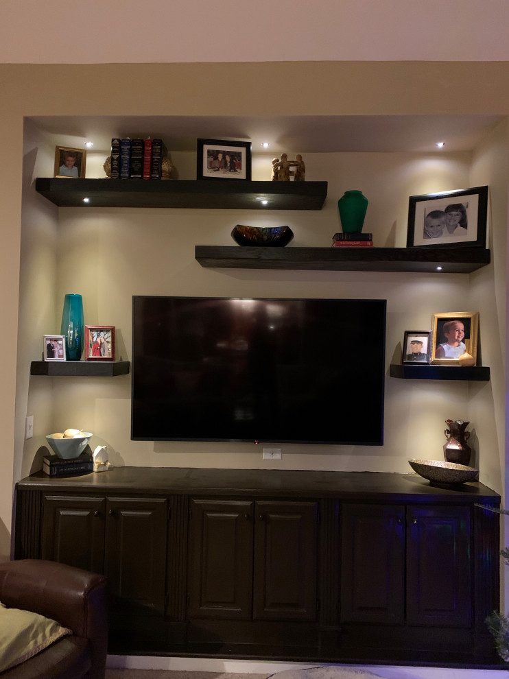 Johns Creek Family Room TV Wall Di transizione Salotto Atlanta