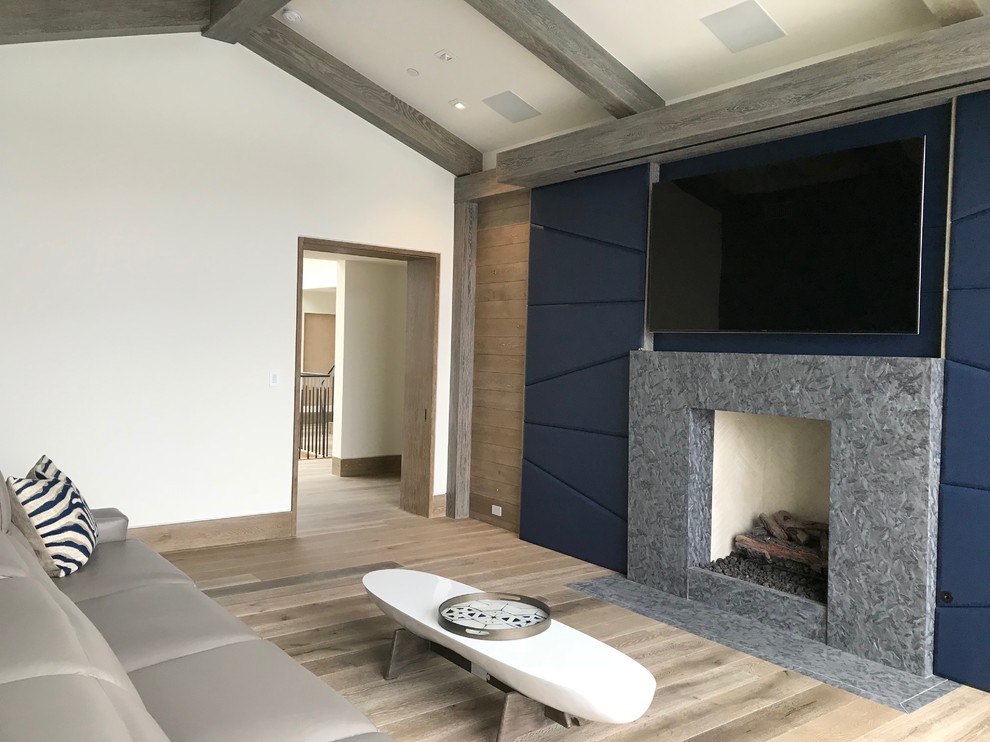 Diseño de sala de estar tipo loft moderna de tamaño medio