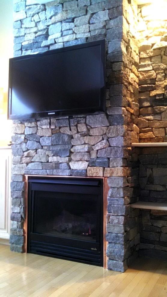 Ledgestone Fireplace American Craftsman Wohnzimmer Boston Houzz