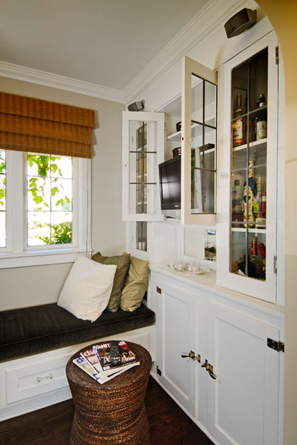 Beautiful Built-ins: Plans for Designing with Stock Cabinets: Edwards,  Connie: 0639785336419: Books 