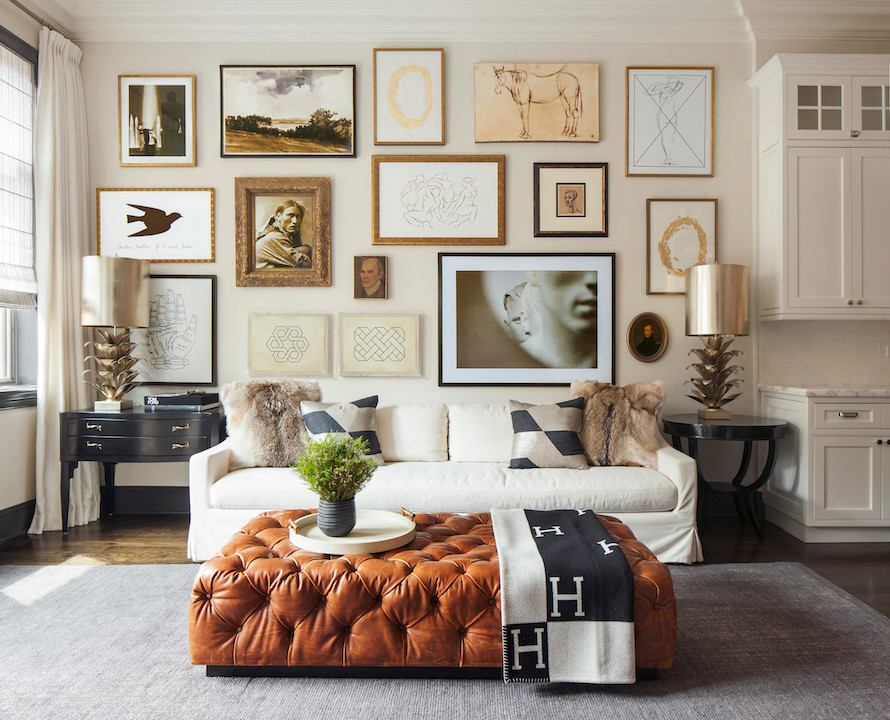 Example of an eclectic family room design in Chicago
