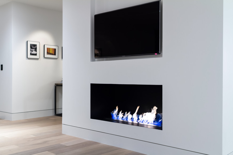 MacArthur Terrace Modern Family Room DC Metro by Spaced Out Houzz