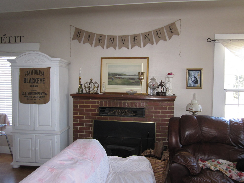 Eclectic family room photo in Other