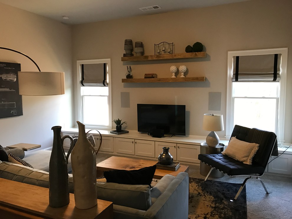 Imagen de sala de estar con rincón musical cerrada vintage grande sin chimenea con paredes azules, moqueta y pared multimedia