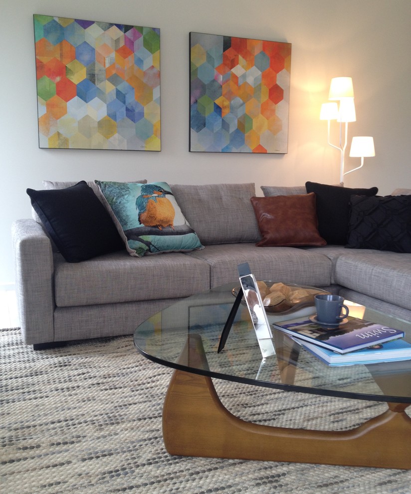 Diseño de sala de estar minimalista grande