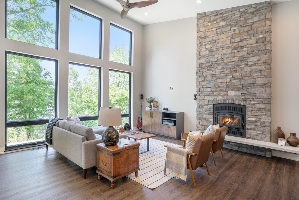 Photo of a rustic games room in Grand Rapids.