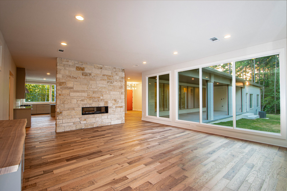 Modern Ranch House Craftsman Family Room Little Rock by Hines