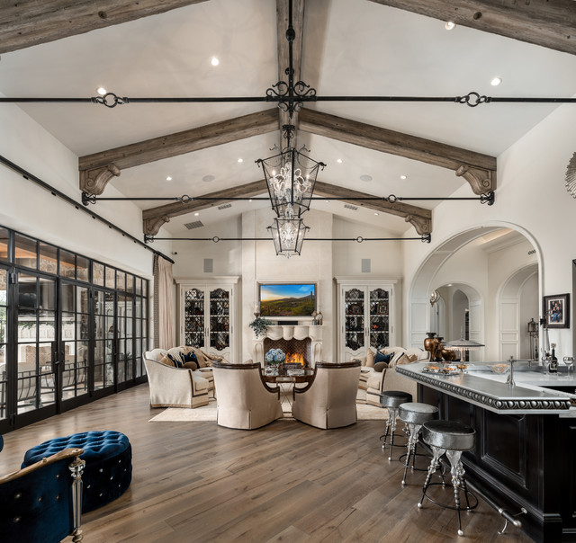 Most Expensive Ceilings by Fratantoni Design! Estilo Craftsman Sala