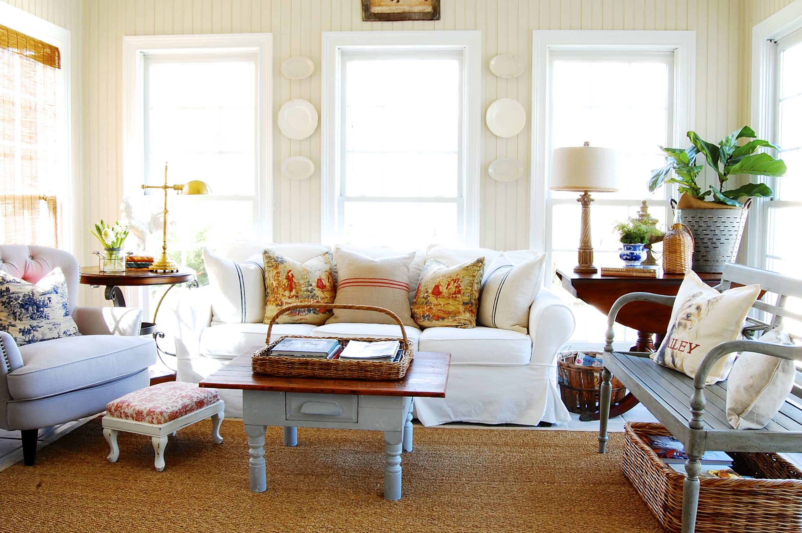 75 Beautiful French Country Family Room Pictures Ideas September 2021 Houzz - French Country Style Living Room Decorating Ideas