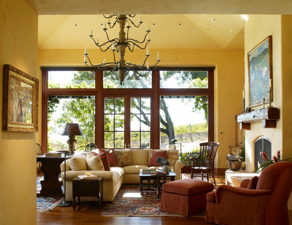 Tuscan family room photo in San Francisco