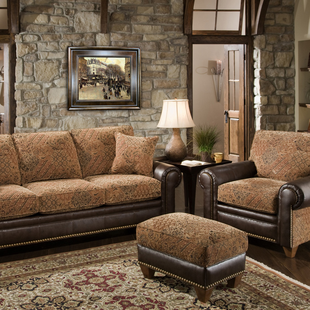 Example of a classic family room design in Wichita