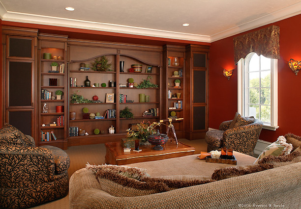 Design ideas for a traditional games room in Miami.
