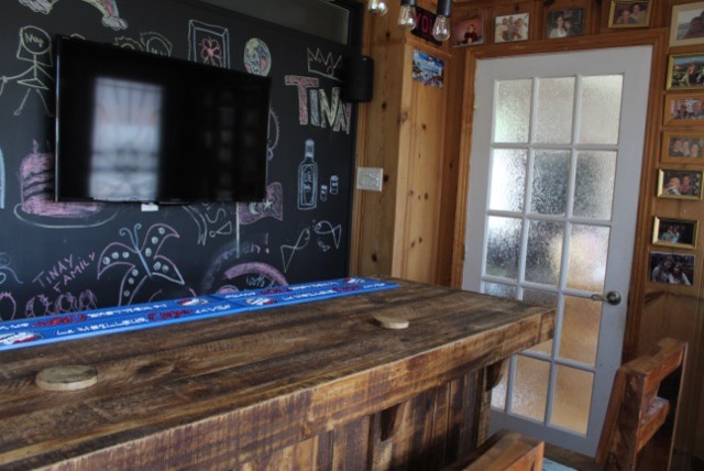 This is an example of a rustic games room in Montreal.