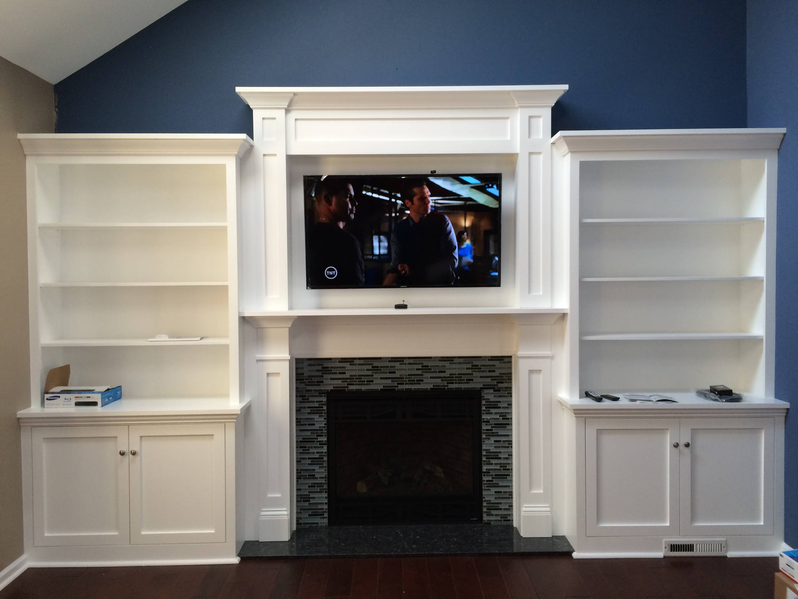 Custom Fireplace Built-Ins - Woodmaster Custom Cabinets - Raleigh, Durham,  Wake Forest, Cary — Woodmaster Custom Cabinets