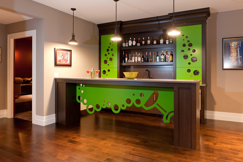 Contemporary home bar in Vancouver.
