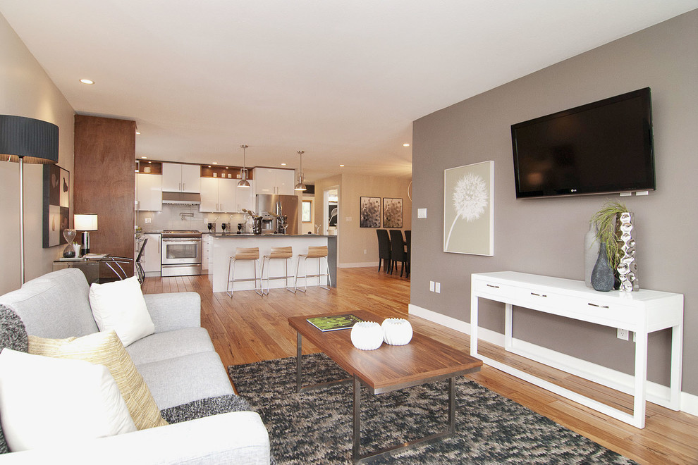 Trendy family room photo in Vancouver