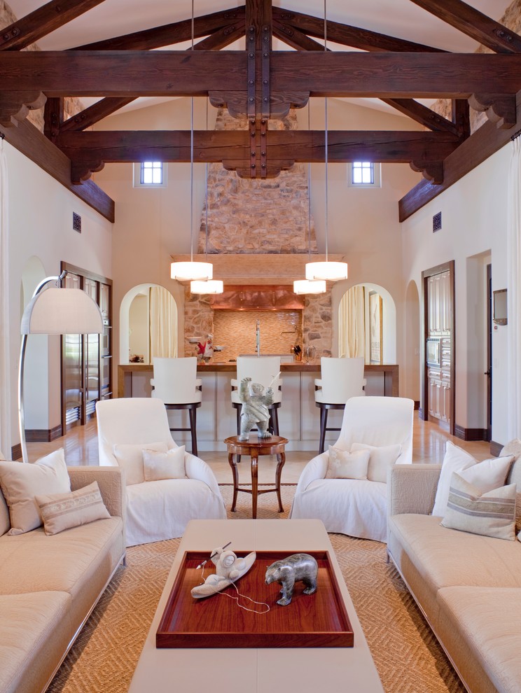 Пример оригинального дизайна: гостиная комната в стиле шебби-шик с ковром на полу