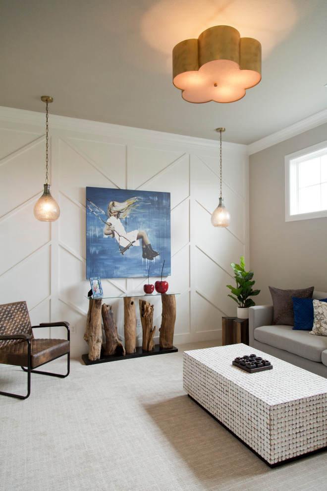 Immagine di un soggiorno di medie dimensioni e stile loft con pareti bianche, moquette e pavimento beige