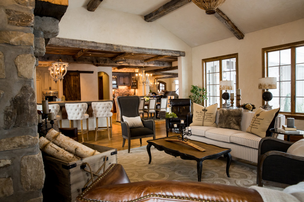 Inspiration for a farmhouse games room in St Louis.
