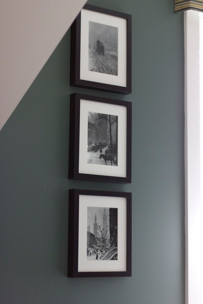 Foto de sala de estar contemporánea pequeña con paredes verdes