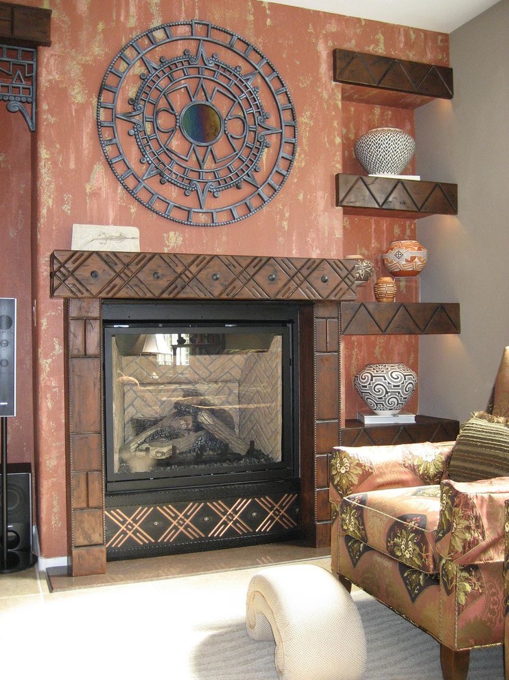 Пример оригинального дизайна: открытая гостиная комната среднего размера в стиле фьюжн с стандартным камином, фасадом камина из дерева, разноцветными стенами, полом из керамической плитки и бежевым полом без телевизора